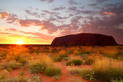 Best Time to Visit Uluru, Australia